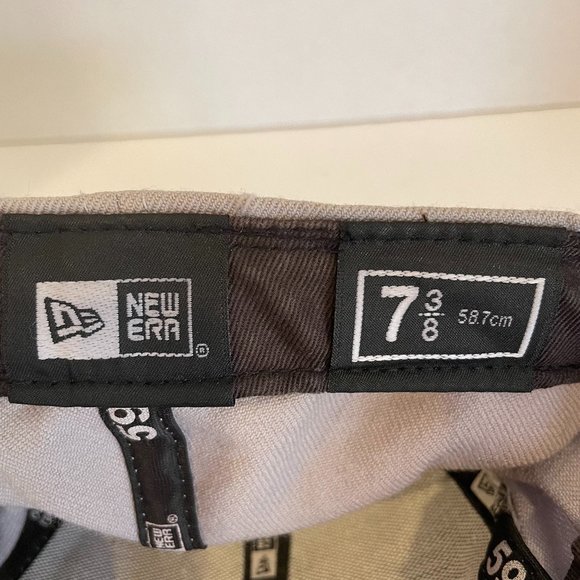 Boston Red Sox New Era 59Fifty Spellout Hat - Picture 7 of 8